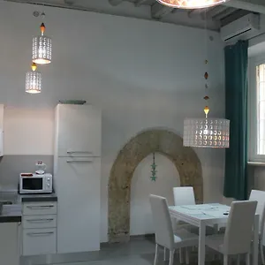 https://la-corte-di-aretusa.sicilyhotelsitaly.net