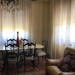 https://villetta-gialla-in-lunigiana-fra-toscana-e-cinque-terre.it-tuscanyhotel.com